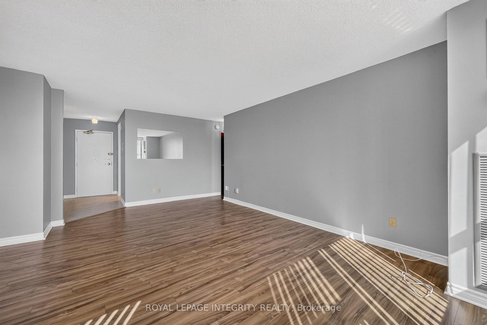 555 Brittany Drive • #PH8 • Ottawa, ON photo 14