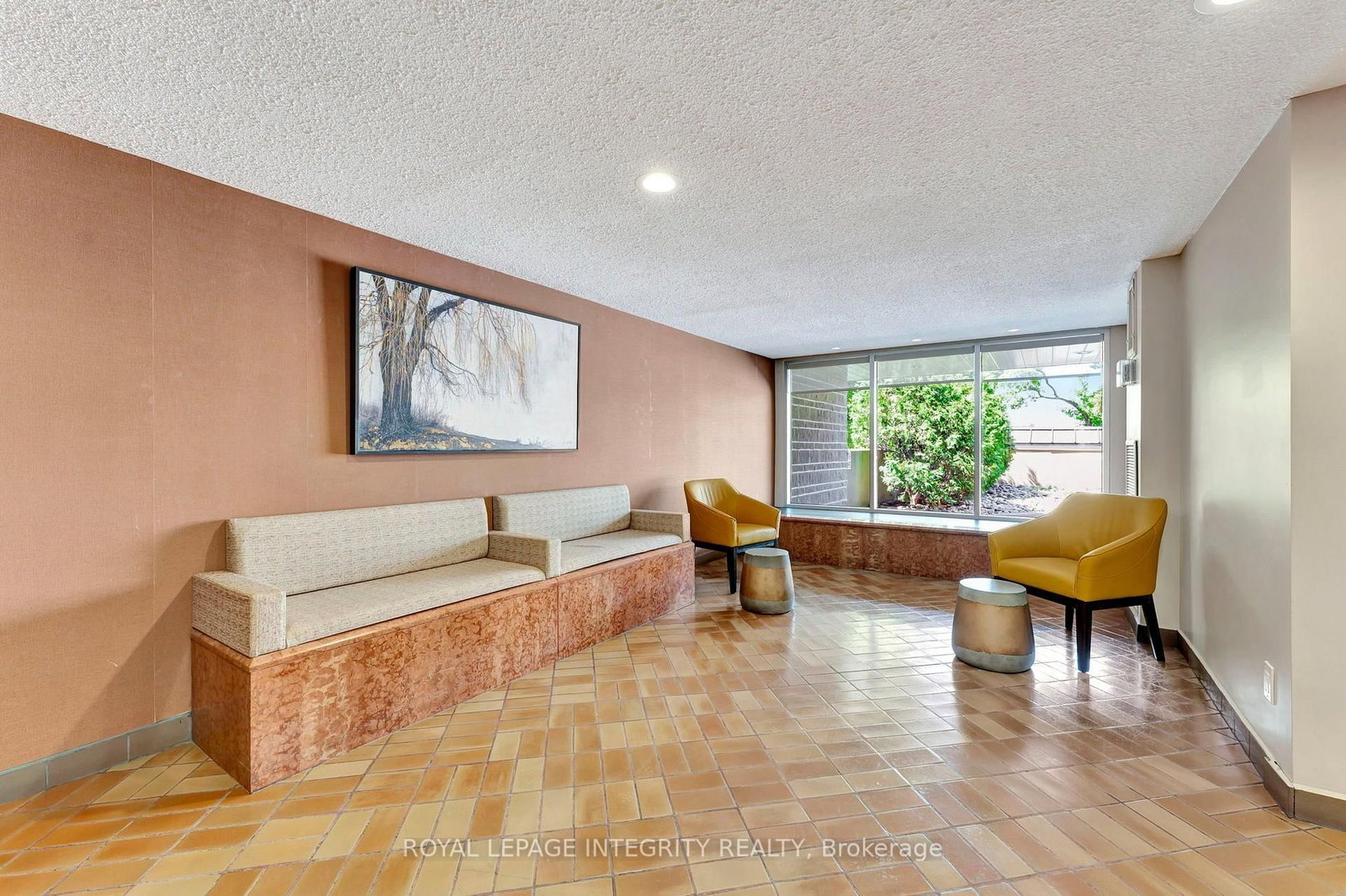555 Brittany Drive • #PH8 • Ottawa, ON photo 31