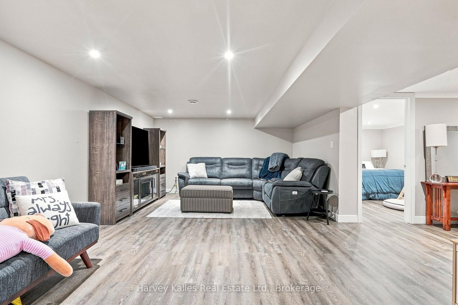 3437 County Rd 2 Road • Prince Edward County, ON photo 25