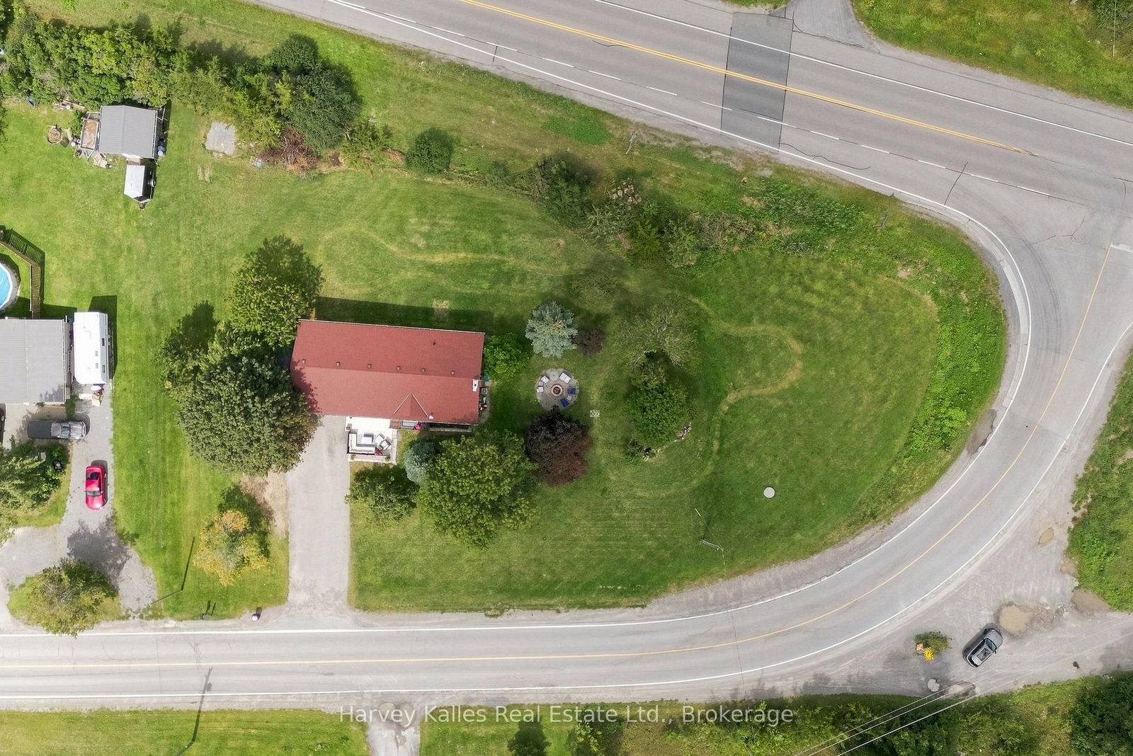 3437 County Rd 2 Road • Prince Edward County, ON photo 35