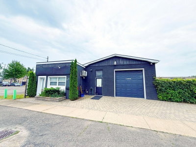 Detached House for sale at 212 Mellanby Avenue, Port Colborne, Ontario, L3K 2L9 - Main Street - MLS: X13728530