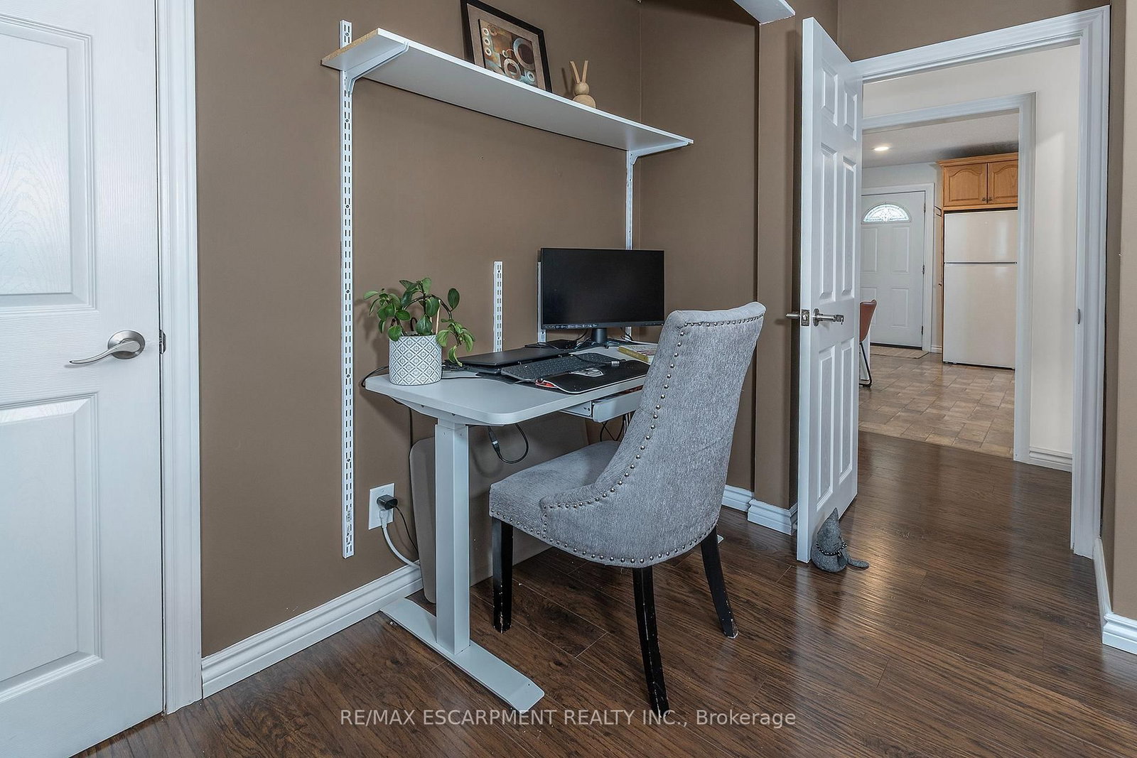 98 Duncombe Drive • Hamilton, ON photo 16