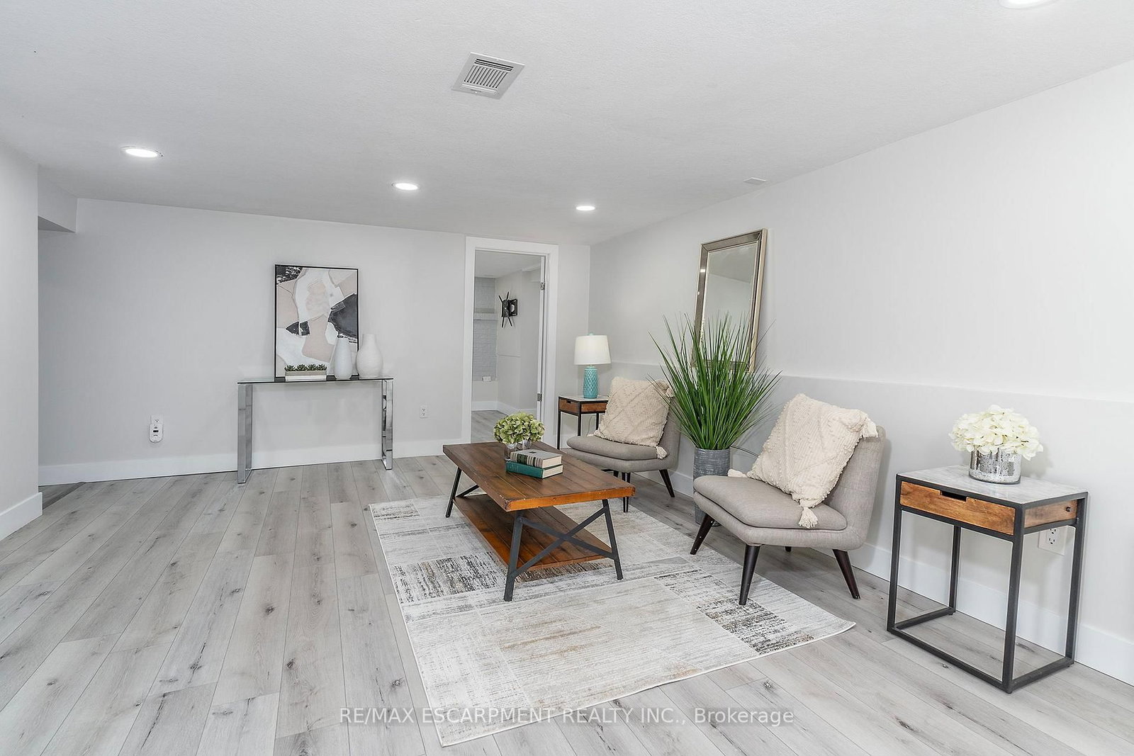 98 Duncombe Drive • Hamilton, ON photo 19
