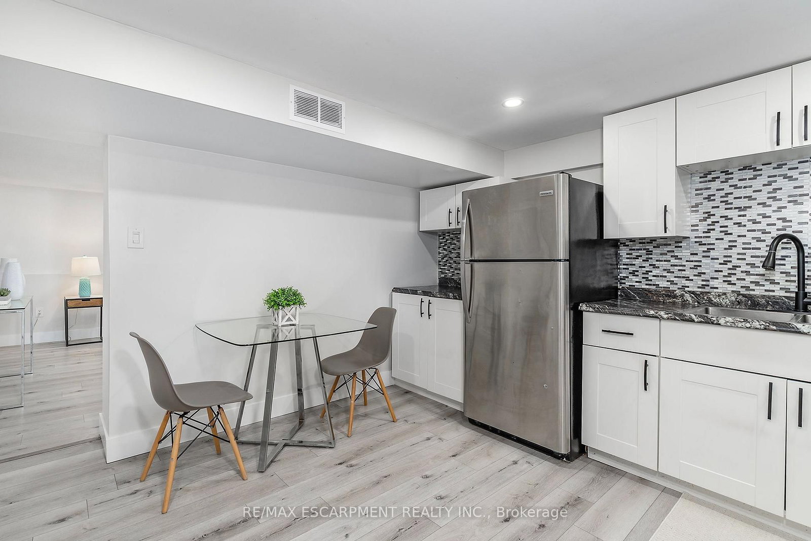 98 Duncombe Drive • Hamilton, ON photo 23