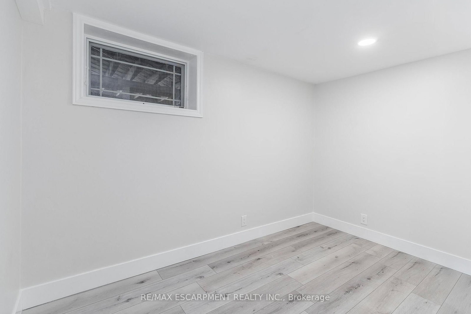 98 Duncombe Drive • Hamilton, ON photo 24