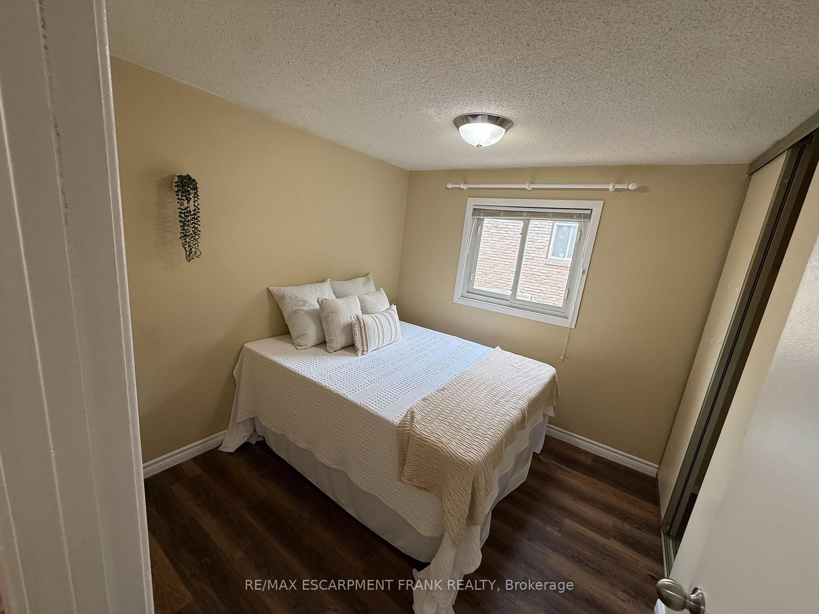 94 WENDOVER Drive • Hamilton, ON photo 23