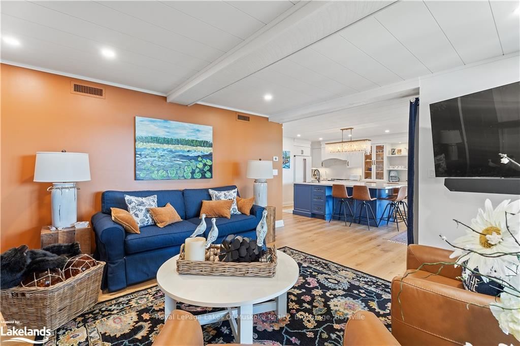 10 COVESIDE Drive • #106 • Huntsville, ON photo 18