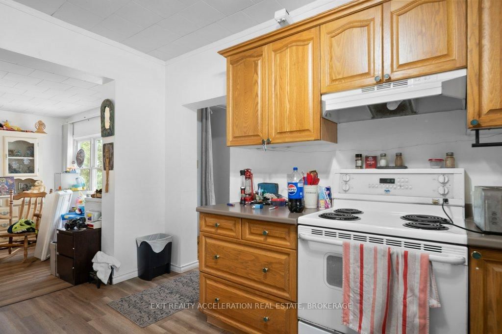 349 Stanley Street • Deseronto, ON photo 10