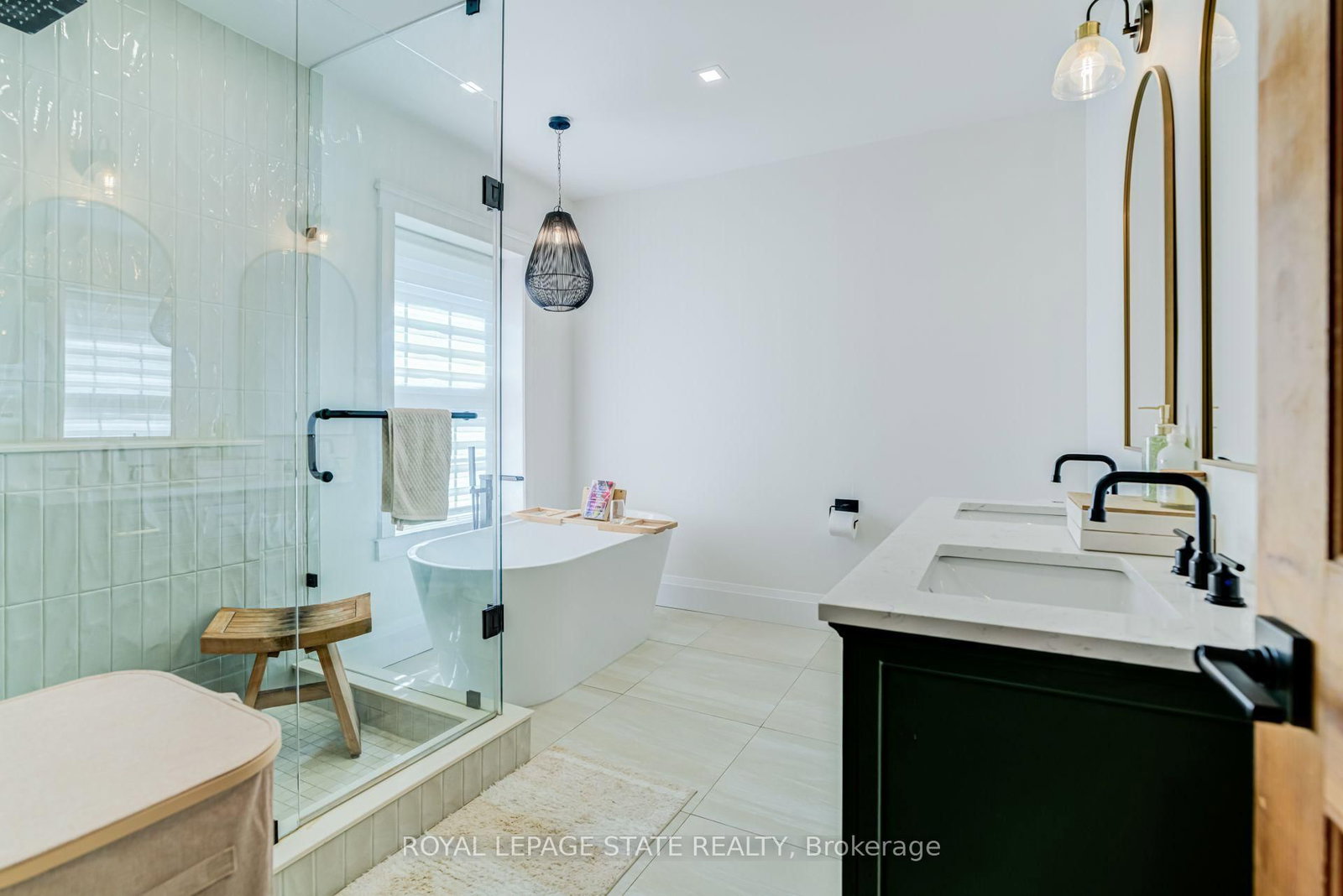 175 Rosslyn Avenue S • Hamilton, ON photo 23