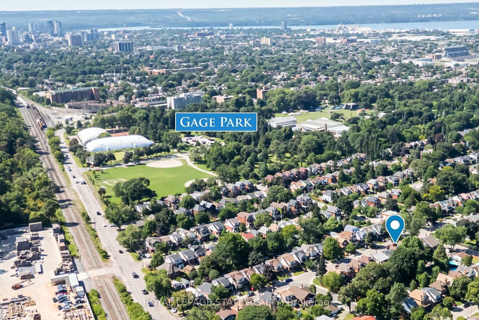 175 Rosslyn Avenue S • Hamilton, ON photo 3