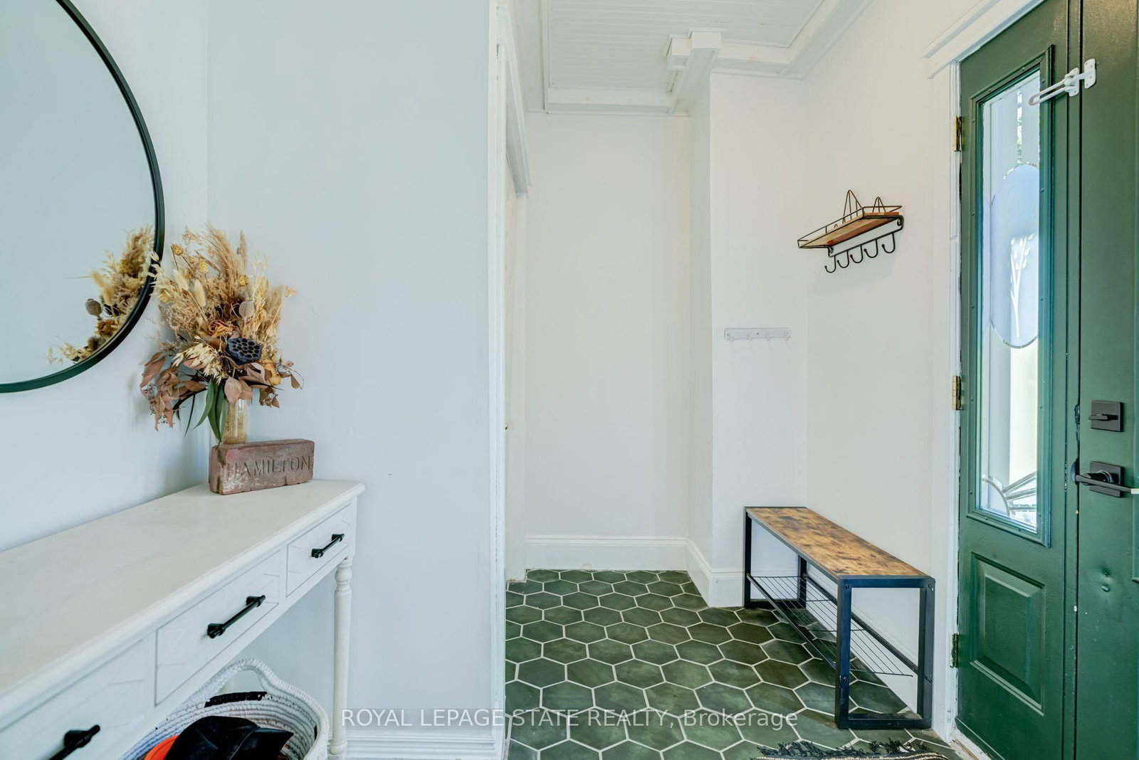 175 Rosslyn Avenue S • Hamilton, ON photo 6