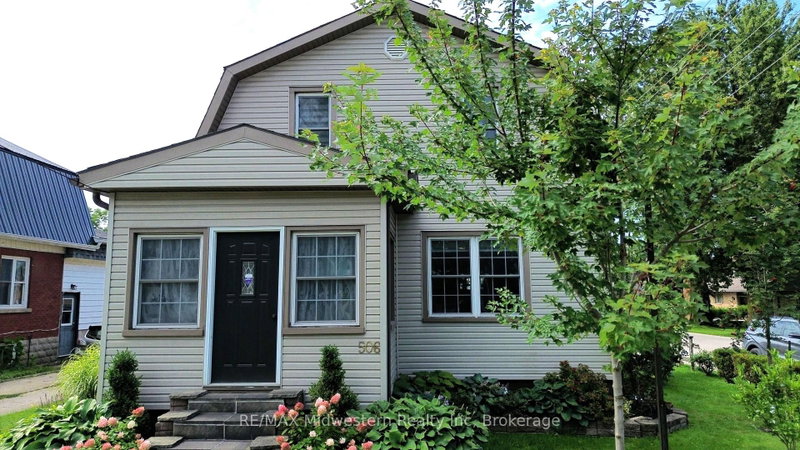 506 Main Street E