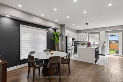 9 Gibbons Road • Brant, ON photo 6