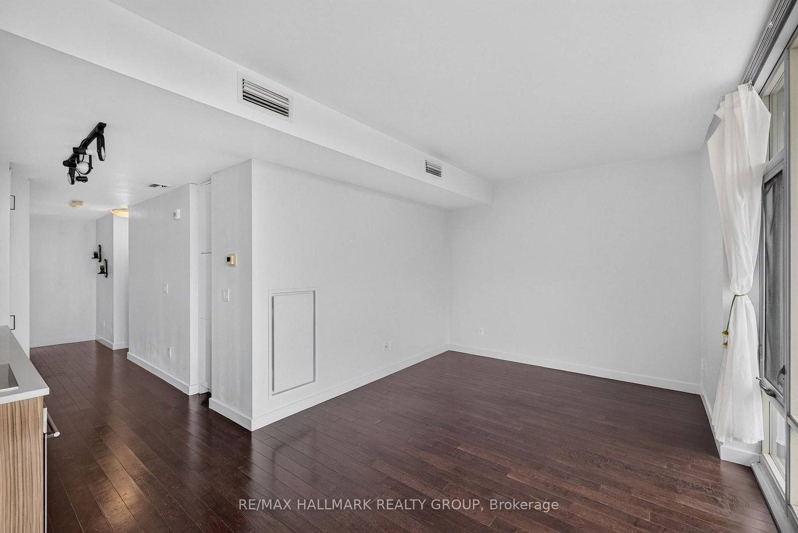 201 Parkdale Avenue • #807 • Ottawa, ON photo 11