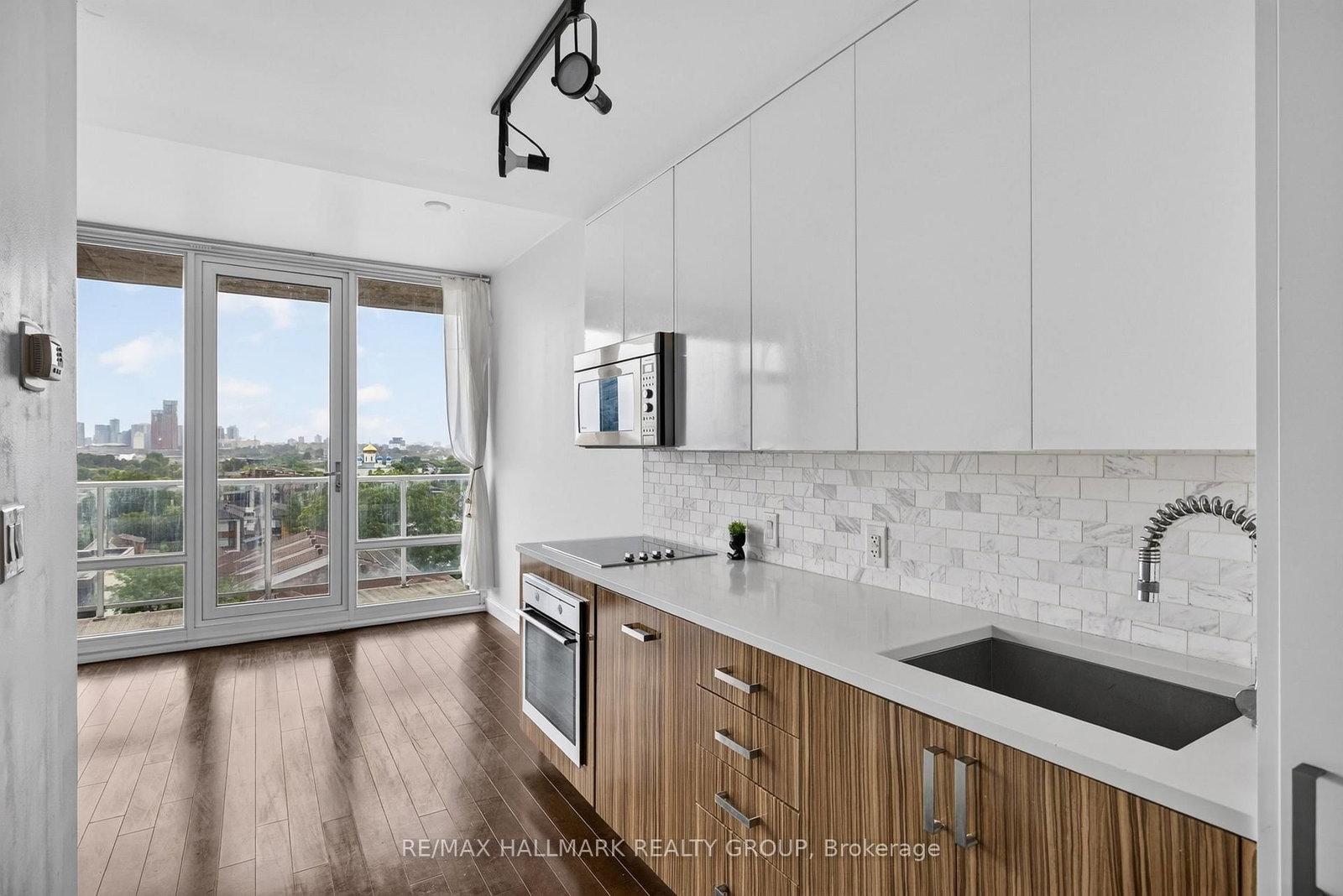 201 Parkdale Avenue • #807 • Ottawa, ON photo 16