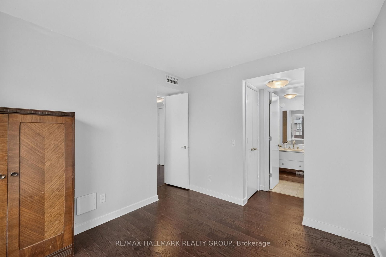 201 Parkdale Avenue • #807 • Ottawa, ON photo 24
