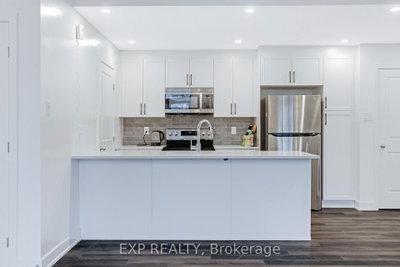 380 ROLLING MEADOW Crescent • #C • Ottawa, ON photo 4