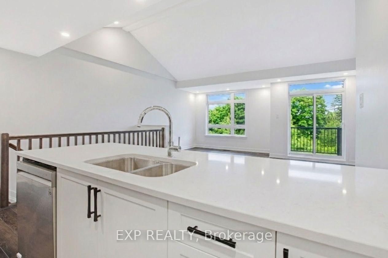 380 ROLLING MEADOW Crescent • #C • Ottawa, ON photo 8