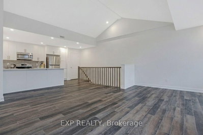 380 ROLLING MEADOW Crescent • #C • Ottawa, ON photo 9