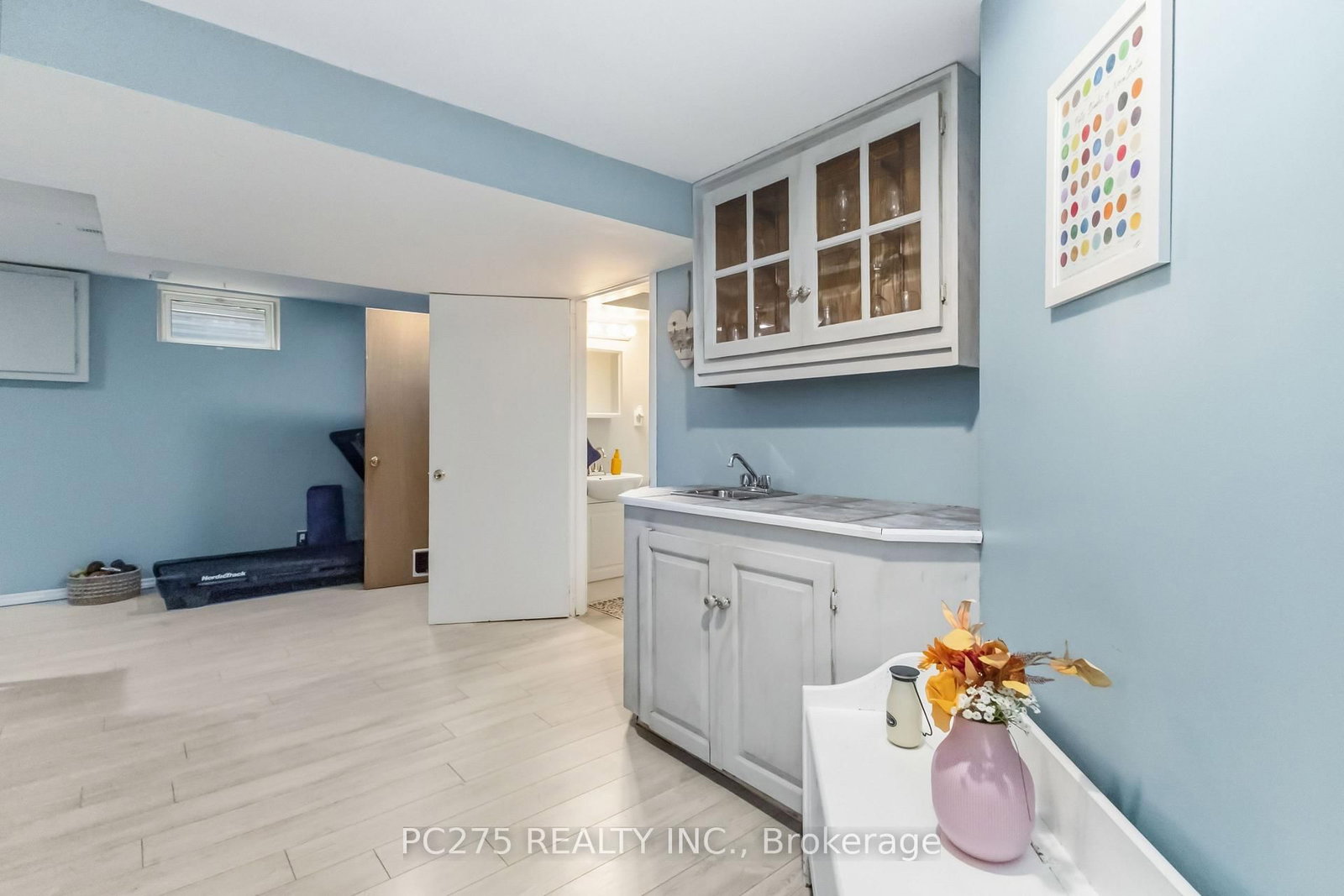 34 Oregon Road • London South, ON photo 10