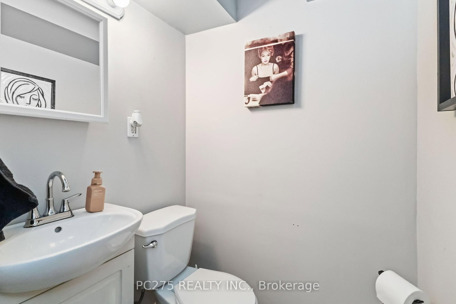 34 Oregon Road • London South, ON photo 13