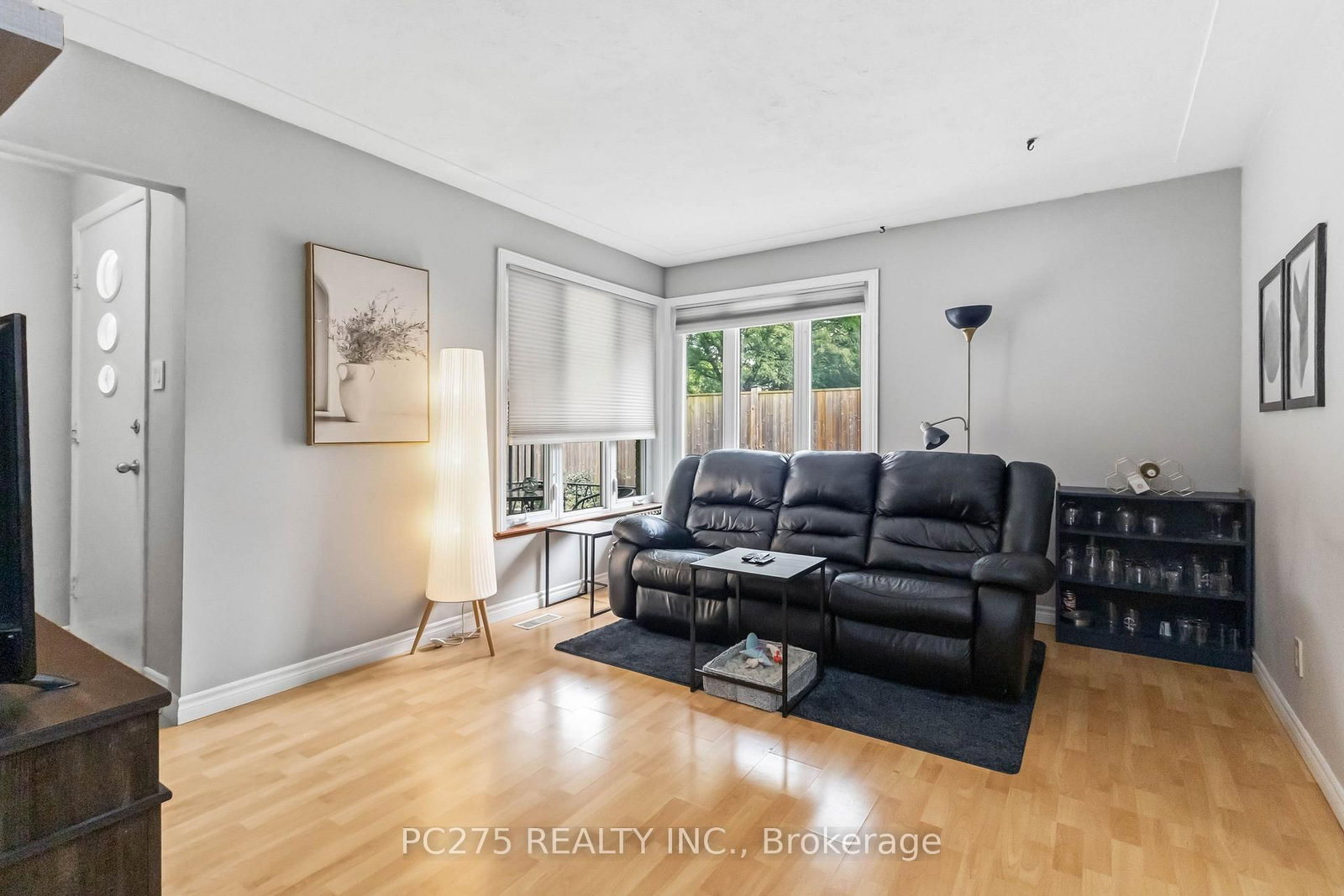 34 Oregon Road • London South, ON photo 17