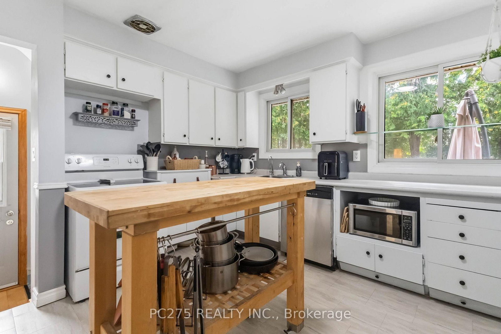 34 Oregon Road • London South, ON photo 19
