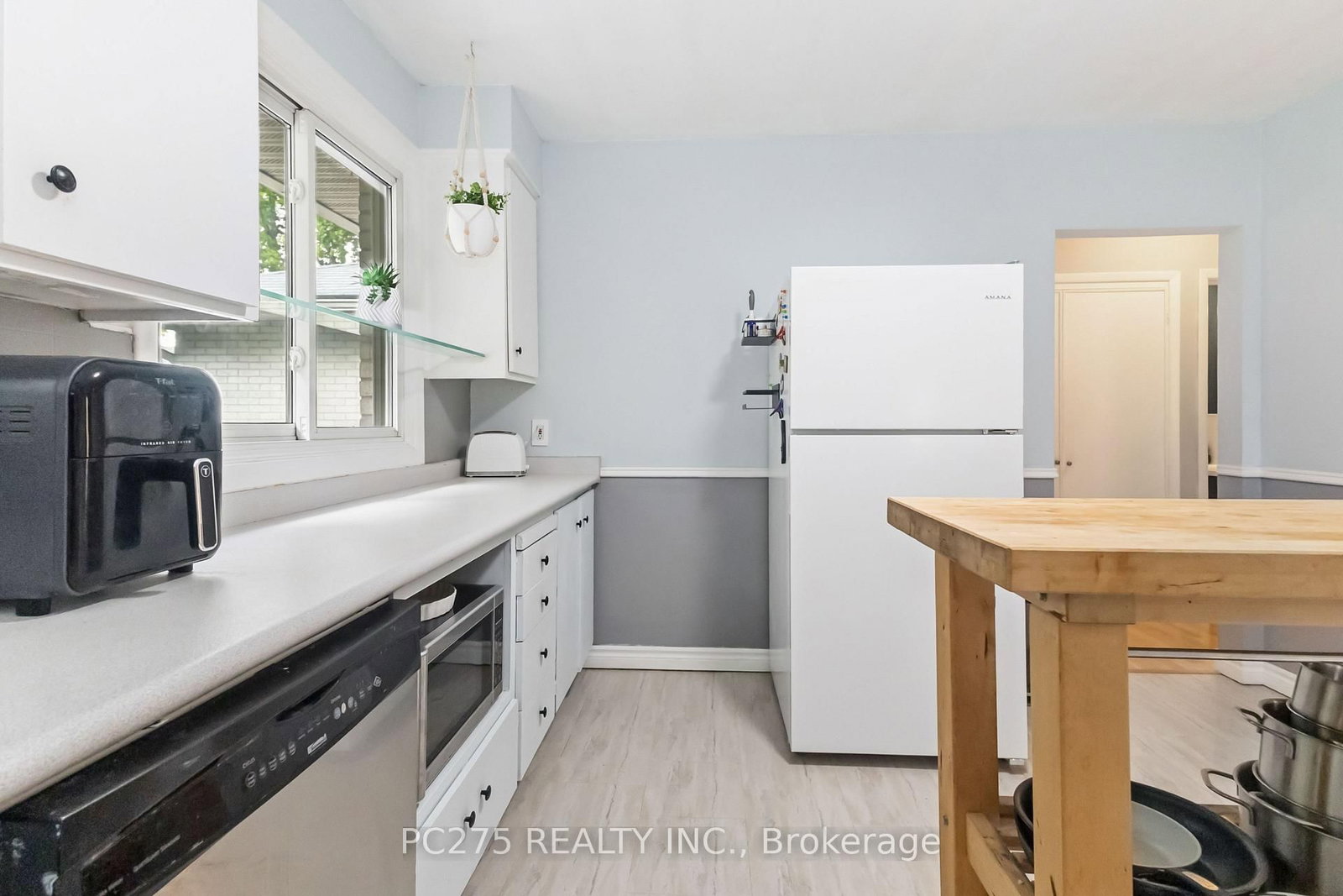 34 Oregon Road • London South, ON photo 21