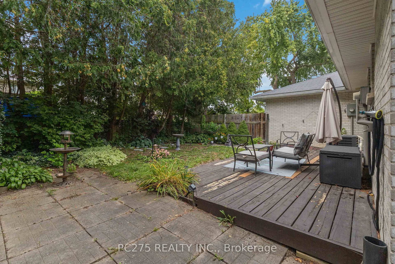 34 Oregon Road • London South, ON photo 31
