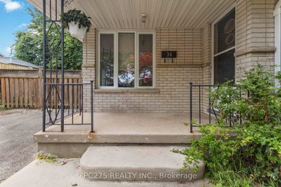 34 Oregon Road • London South, ON photo 4