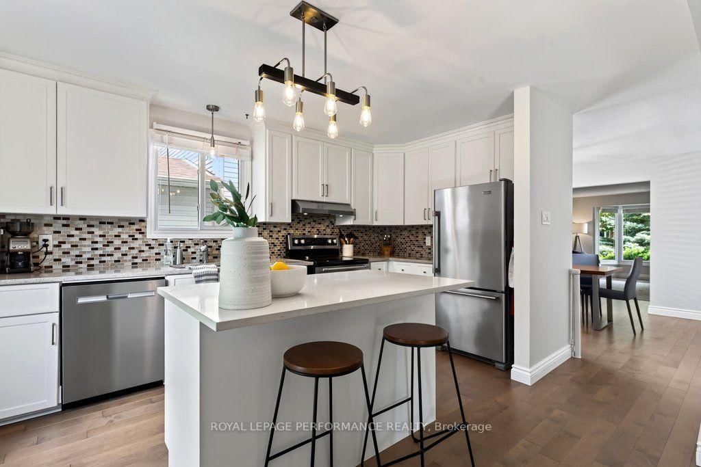 1068 St Germain Crescent • Ottawa, ON photo 11