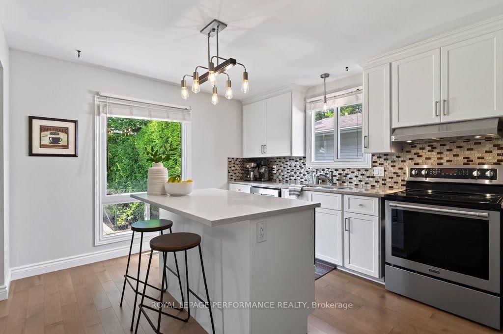 1068 St Germain Crescent • Ottawa, ON photo 12