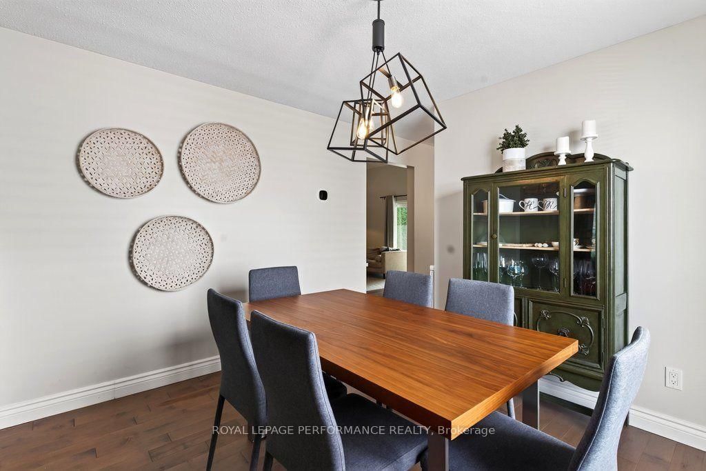1068 St Germain Crescent • Ottawa, ON photo 18