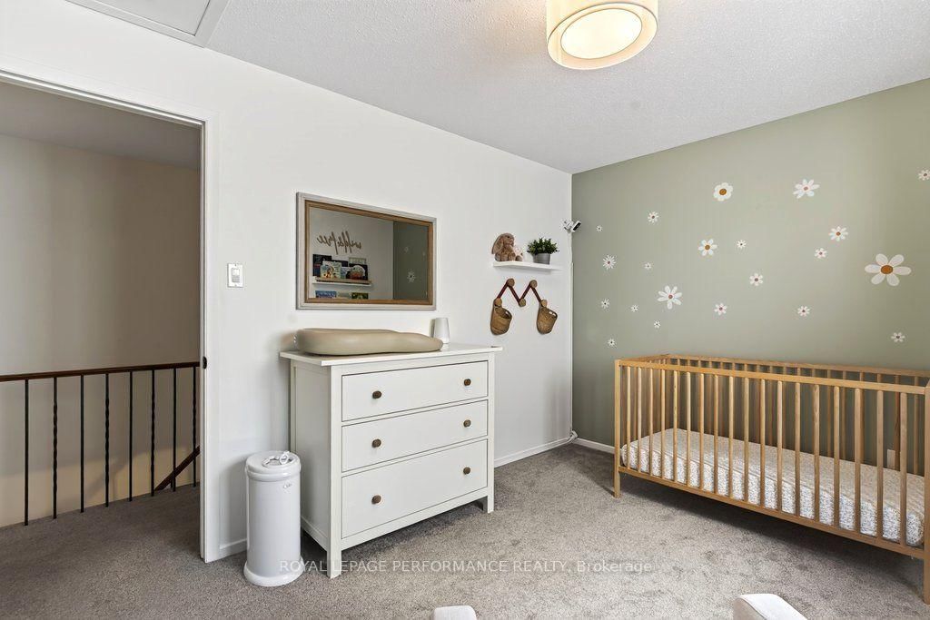 1068 St Germain Crescent • Ottawa, ON photo 27