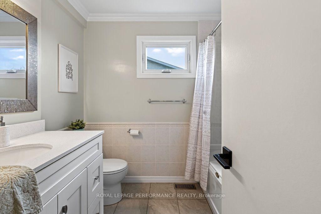 1068 St Germain Crescent • Ottawa, ON photo 31