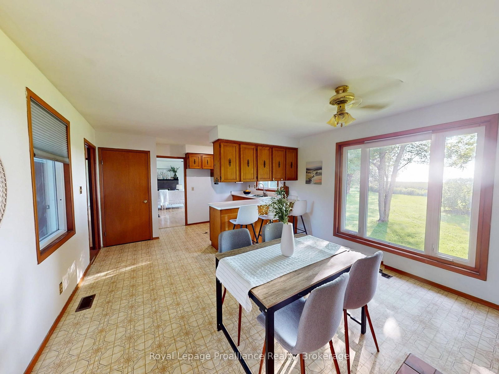 311E County Rd 29 Road • Prince Edward County, ON photo 10