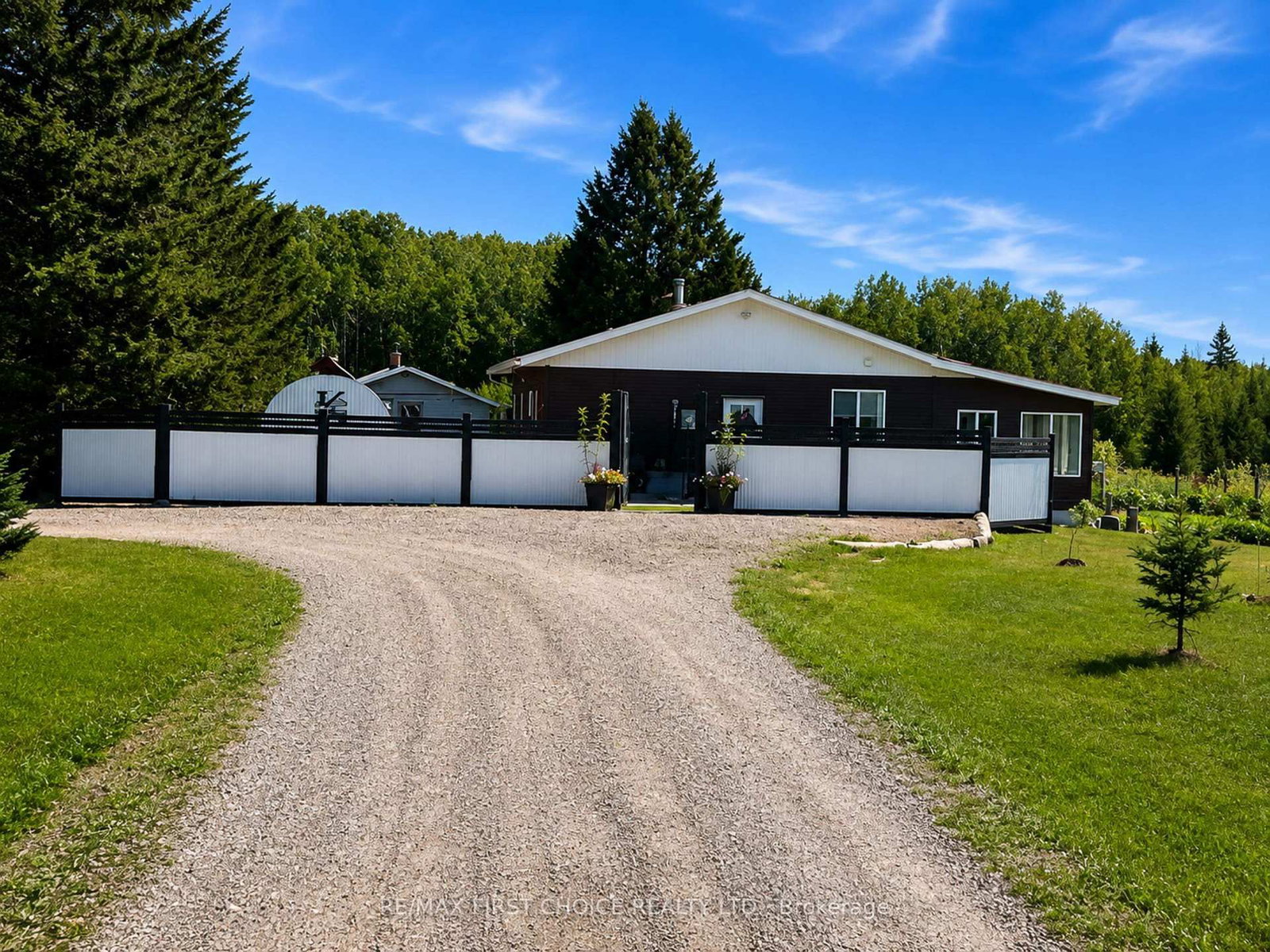 PCL23545 SEC 16 Lauzon Road • Rainy River Remote Area, ON photo 2