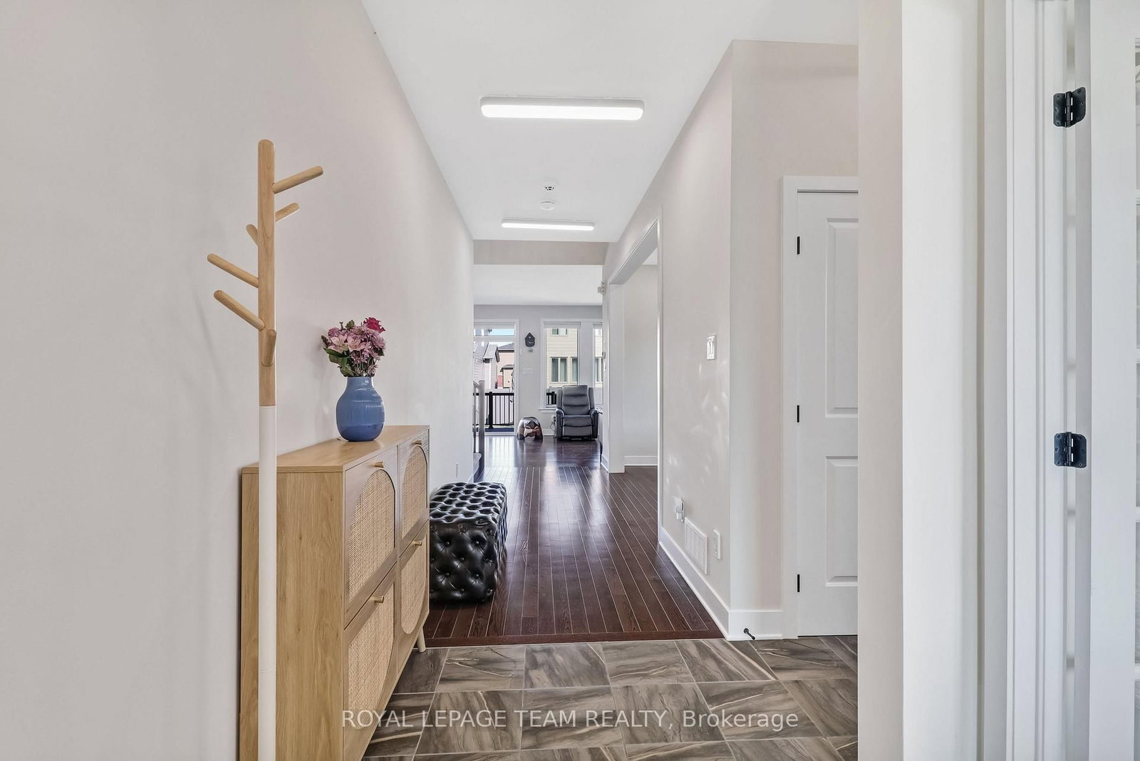 494 Central Park Boulevard • Russell, ON photo 4