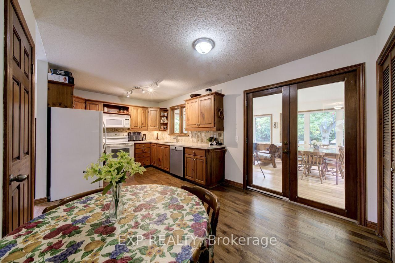49 King Street W • Blue Mountains, ON photo 16