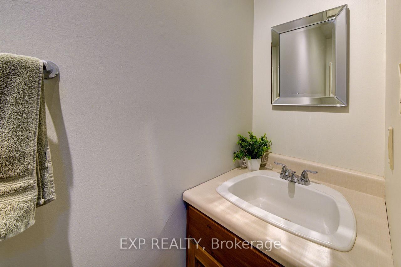 49 King Street W • Blue Mountains, ON photo 35