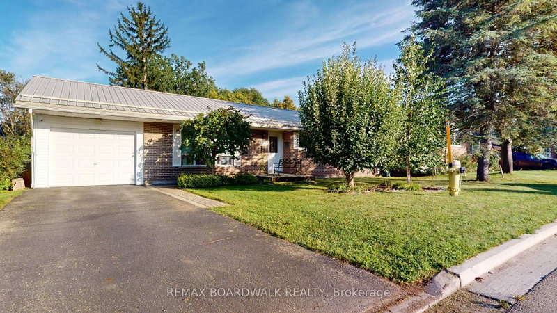125 Front Avenue W