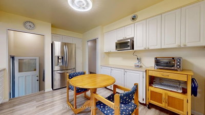 125 Front Avenue W • Brockville, ON photo 9