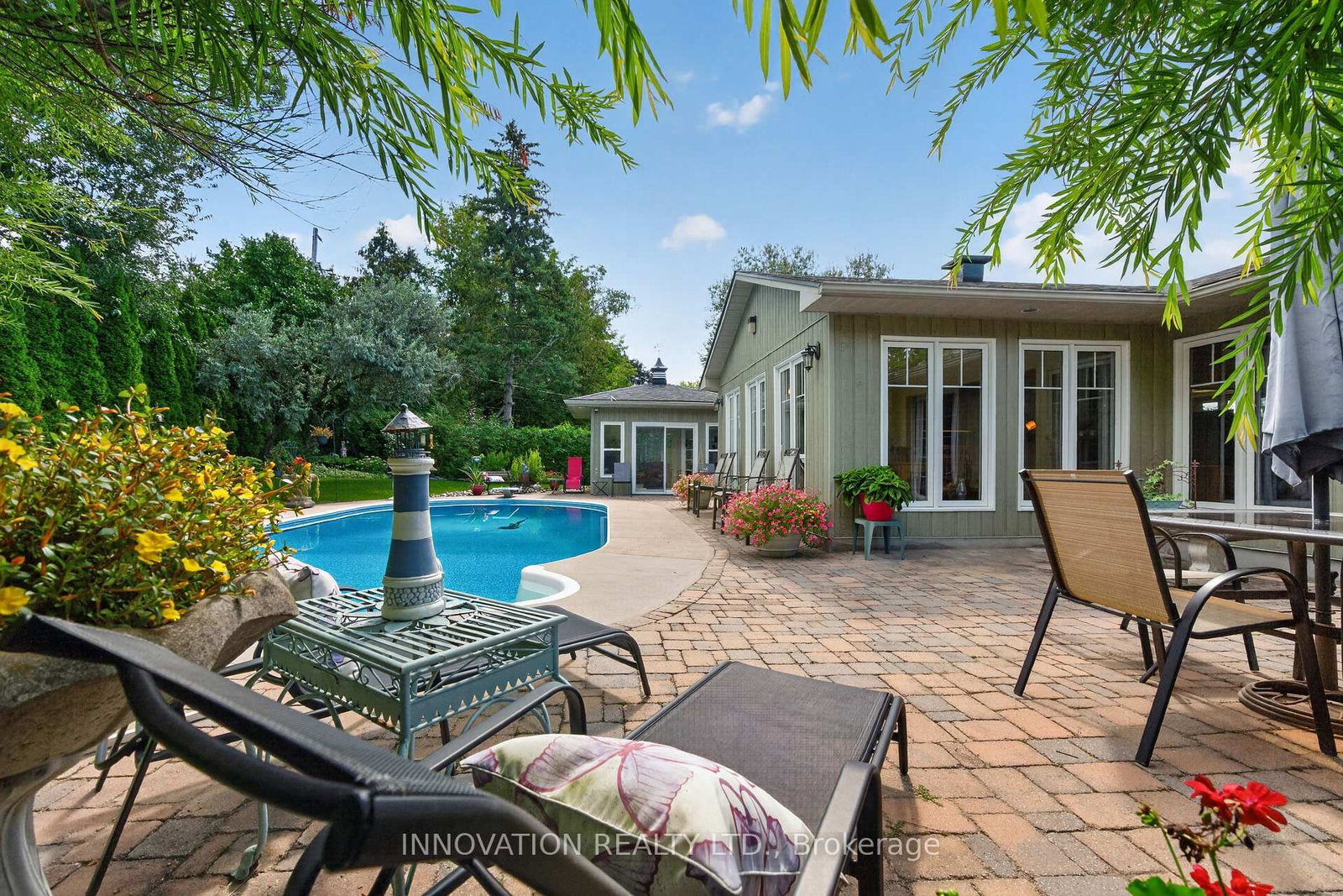 5569 South River Drive • Manotick, ON photo 3