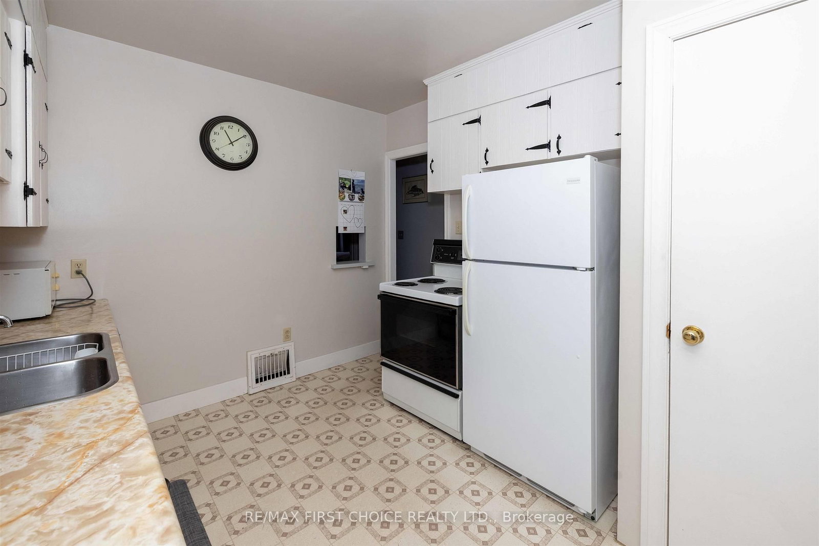 370 Mary Street E • Thunder Bay, ON photo 9