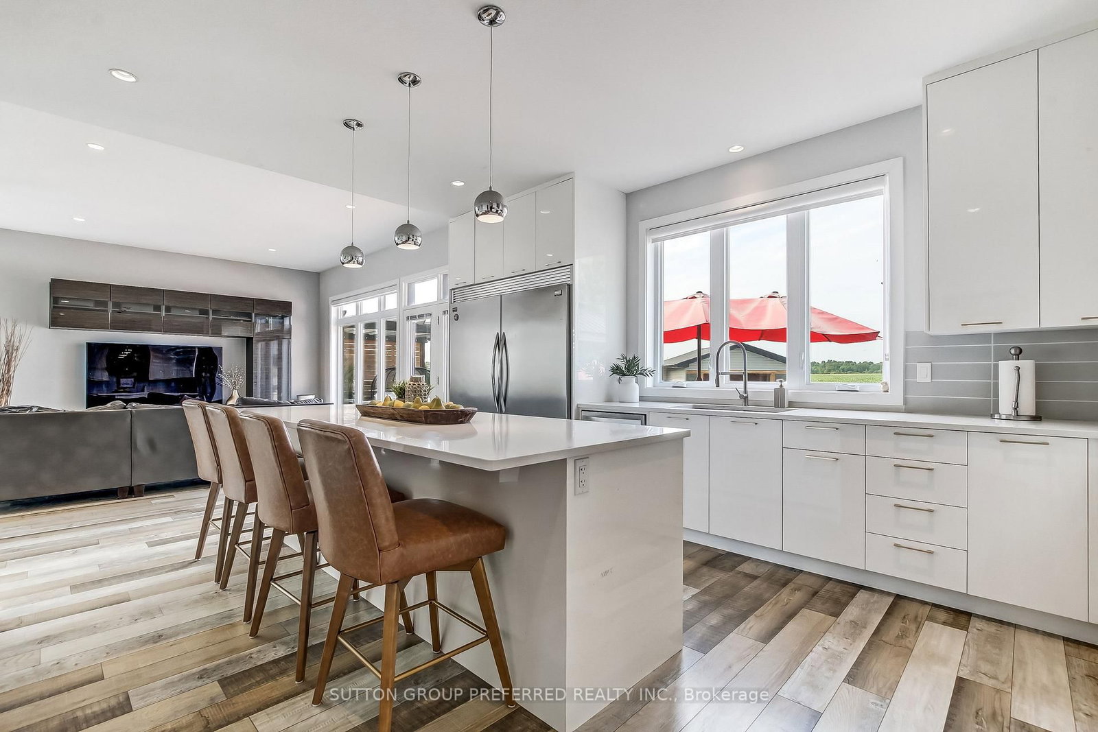 12 Grogast Court • Adelaide Metcalfe, ON photo 13