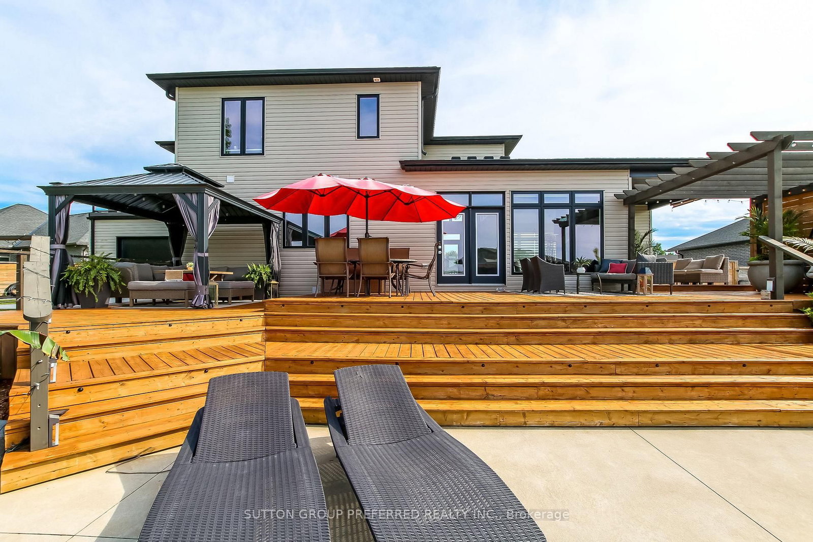 12 Grogast Court • Adelaide Metcalfe, ON photo 41