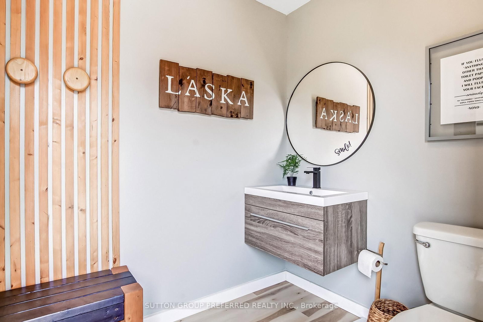 12 Grogast Court • Adelaide Metcalfe, ON photo 43