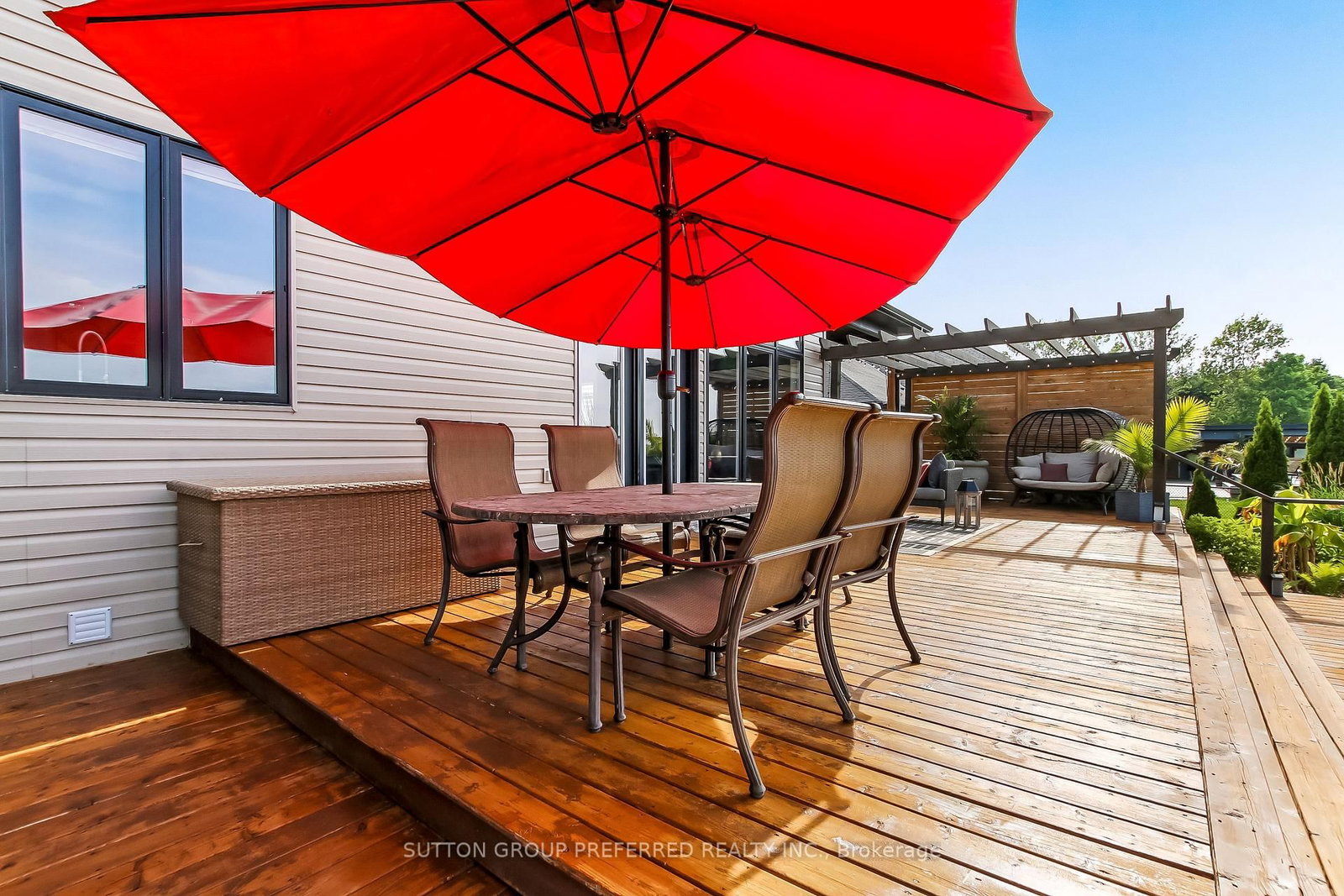 12 Grogast Court • Adelaide Metcalfe, ON photo 46
