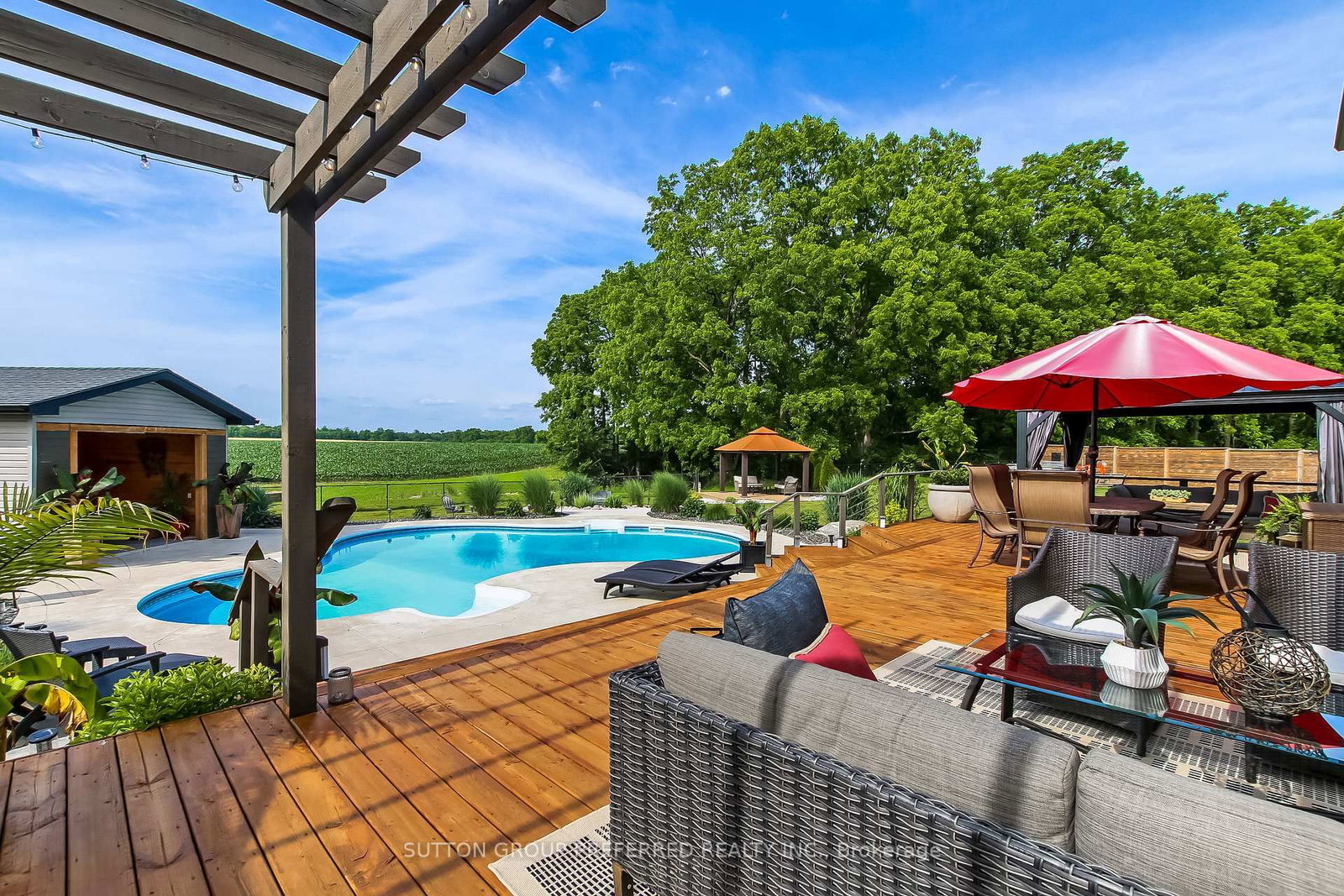 12 Grogast Court • Adelaide Metcalfe, ON photo 49