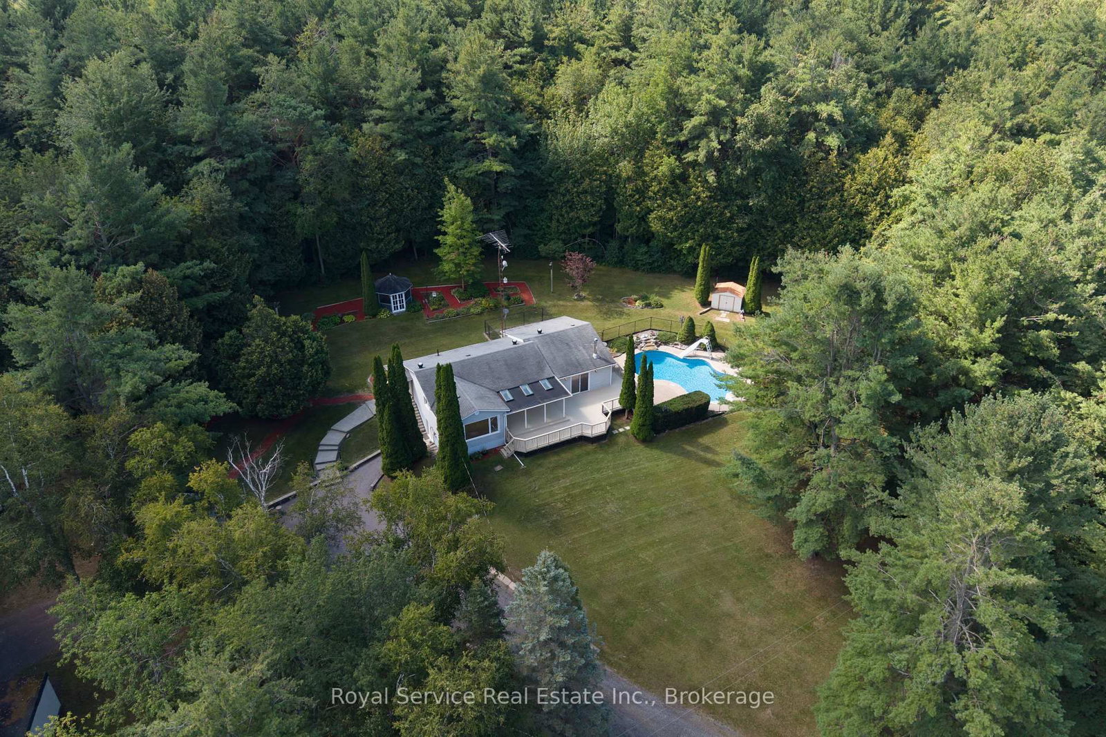 7251 Cavan Road • Hamilton Township, ON photo 1
